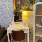 Ruhe Und Komfort Im Zentrum Von דירה *